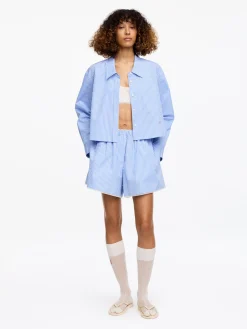 ARKET und Laila Gohar Shorts mit Spitzenborte