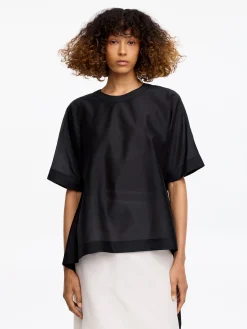 ARKET und Laila Gohar Top mit Bindedetail