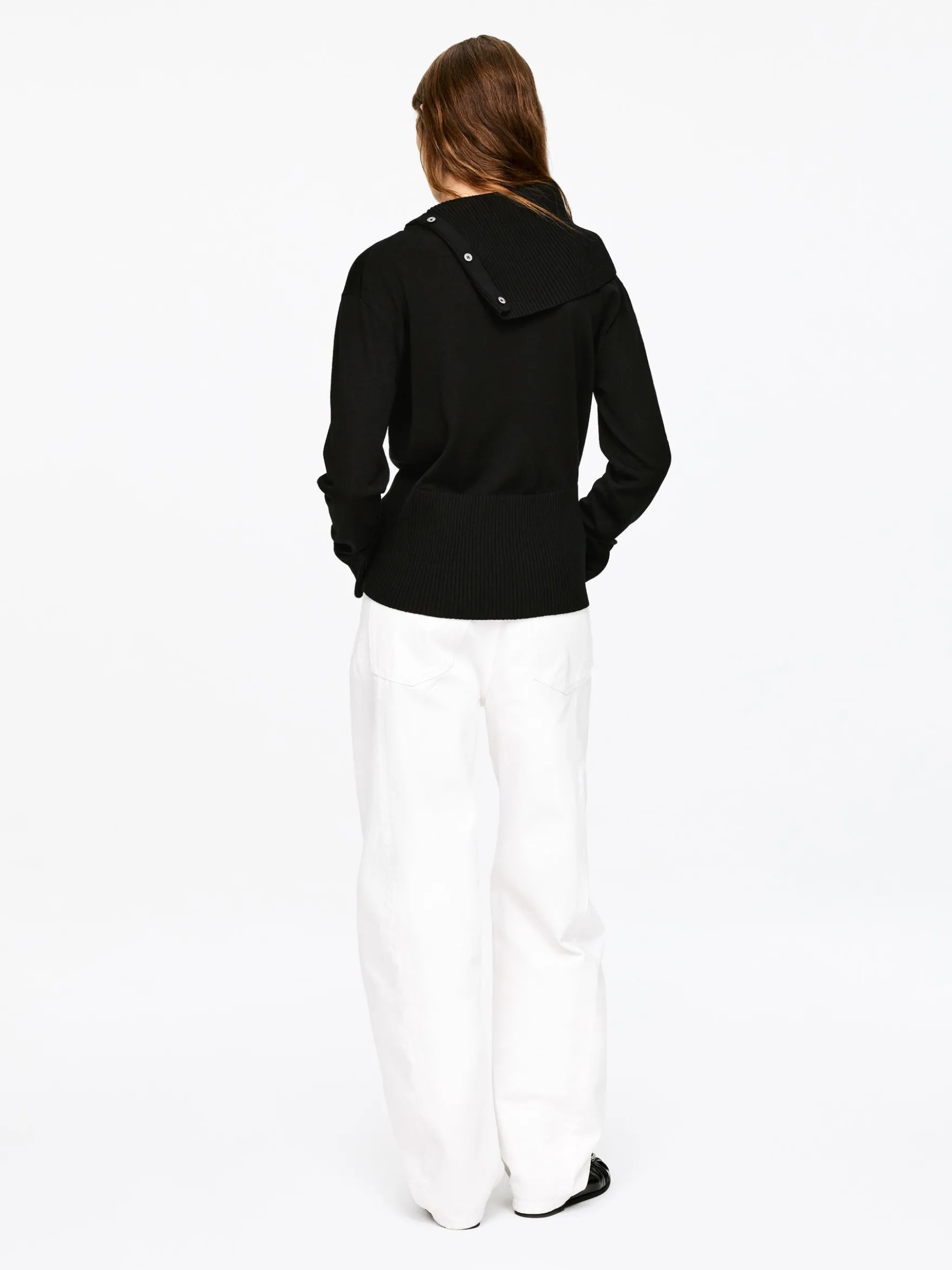 Asymmetrische Strickjacke aus Wolle