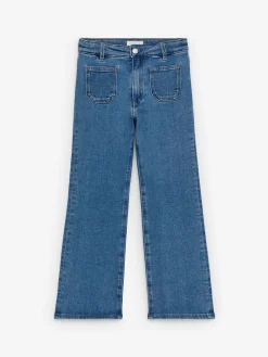 Ausgestellte Jeans