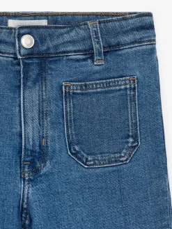 Ausgestellte Jeans