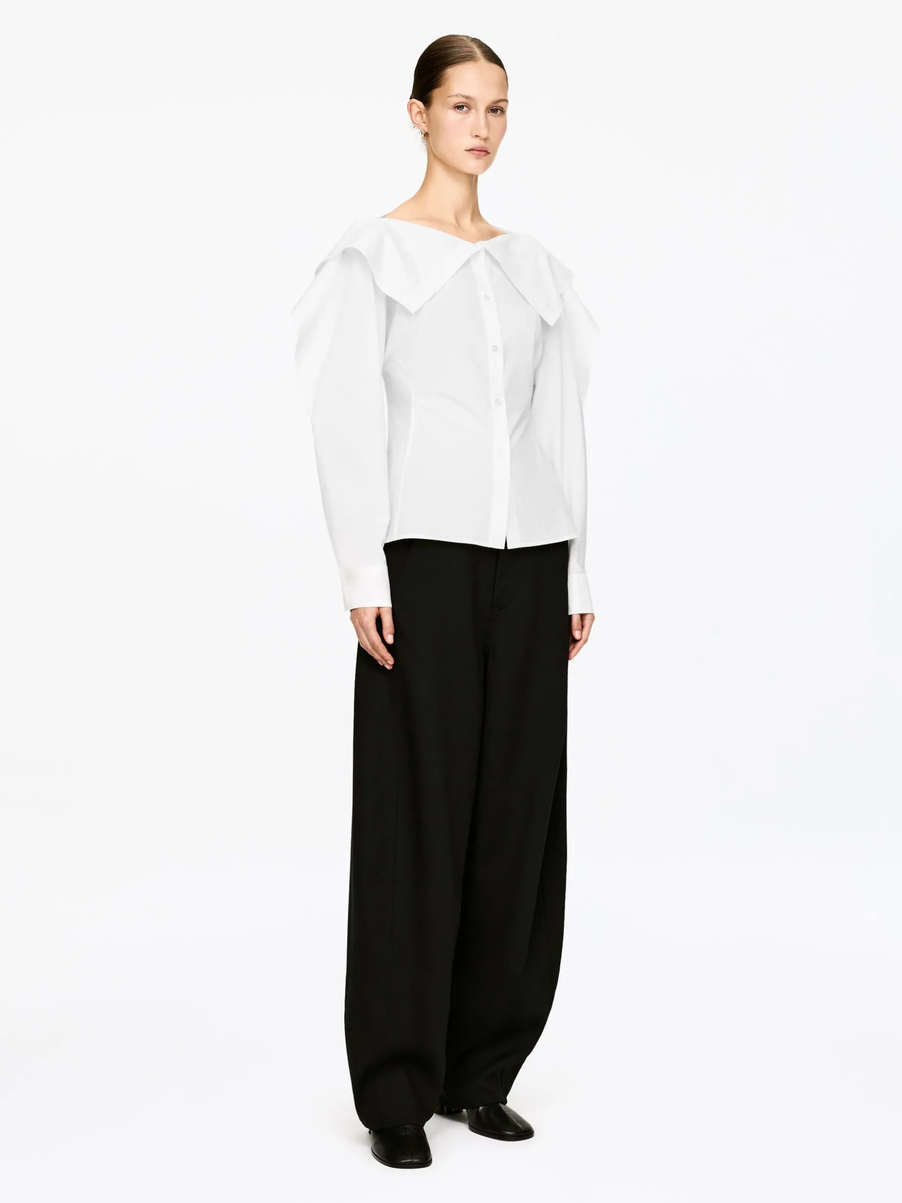 Bluse mit übergroßem Kragen