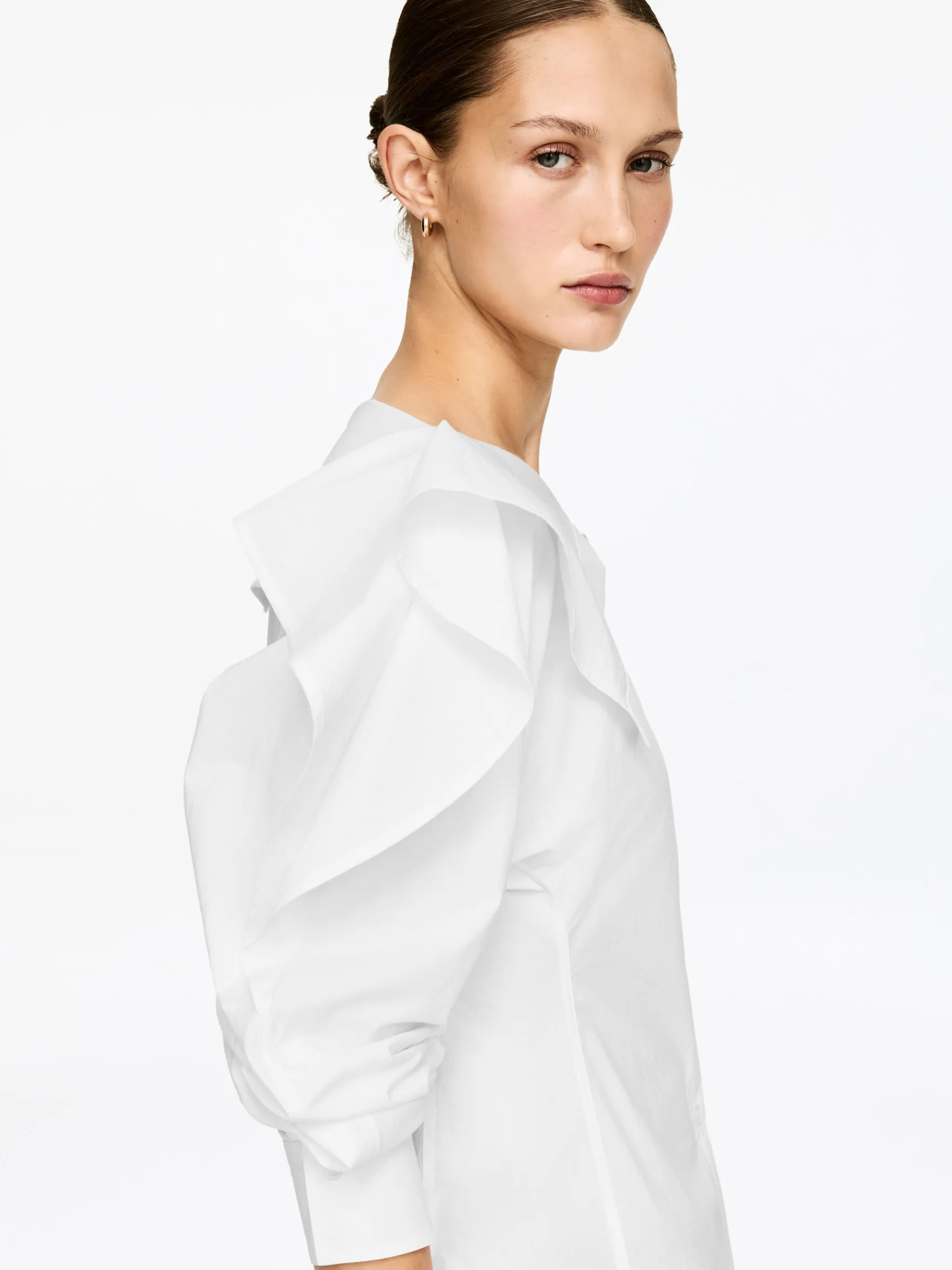 Bluse mit übergroßem Kragen
