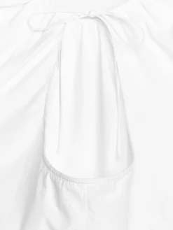 Bluse mit weitem Rückenausschnitt
