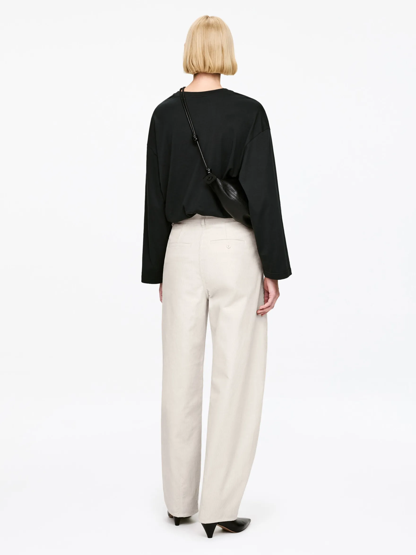 Cordhose mit Barrel Leg