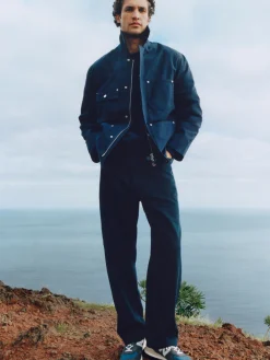 CREEK Relaxed Barrel Jeans