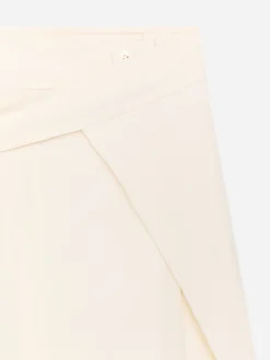 Elegante Hose im Wickeldesign