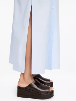 Flatform-Sandale aus Leder
