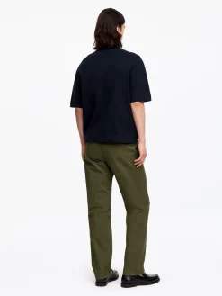 Gerade geschnittene Chino aus Baumwolle