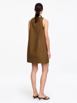 Gerafftes Kleid mit V-Ausschnitt