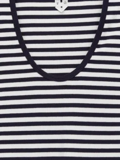 Geripptes T-Shirt