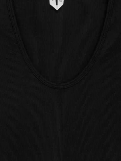 Geripptes T-Shirt