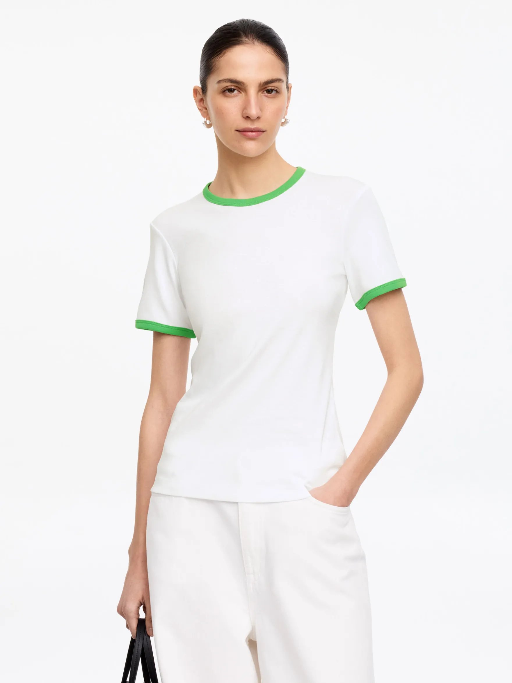 Geripptes T-Shirt