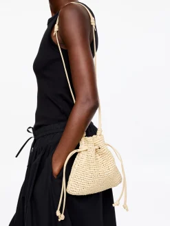 Gewebte Pouch aus Stroh