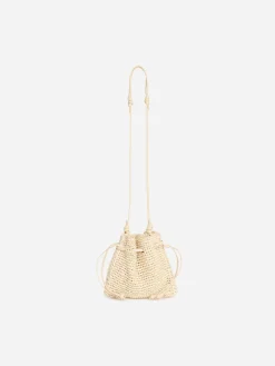 Gewebte Pouch aus Stroh