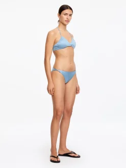 Glänzendes Bikinioberteil