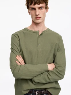 Henley-Shirt