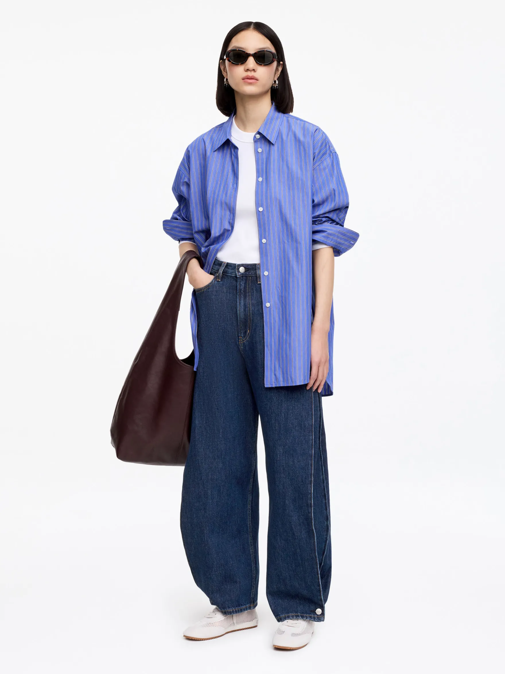 Jeans mit abgerundetem Bein