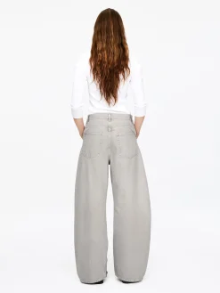 Jeans mit Barrel Legs
