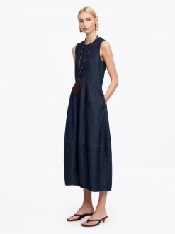 Jeanskleid mit Barrel-Schnitt