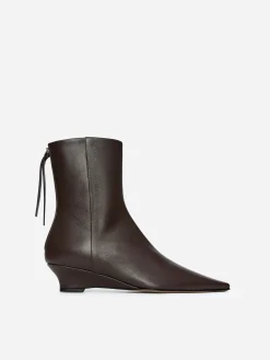 Keilstiefelette