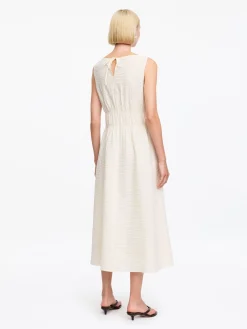 Kleid aus Seersucker