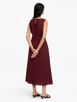Kleid aus Seersucker