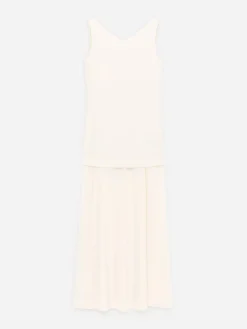 Kleid mit tiefer Taille