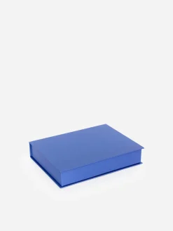 Kleine Aufbewahrungsschachtel aus Papier