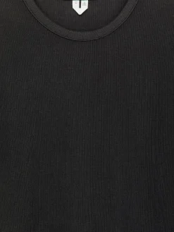 Körpernahes Baumwoll-T-Shirt
