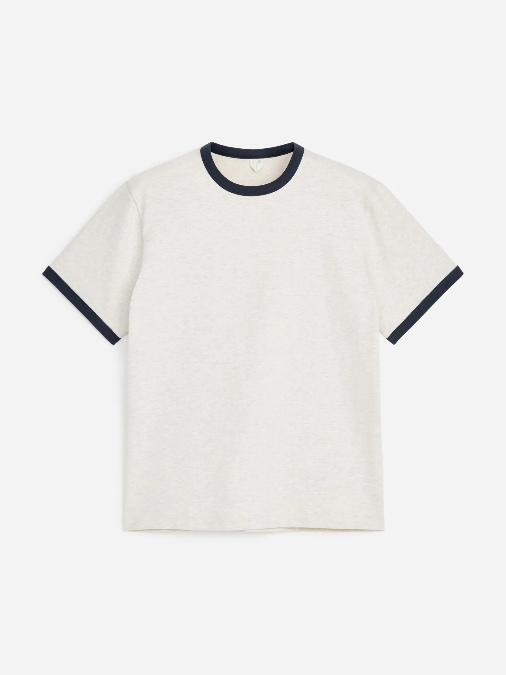 Körpernahes T-Shirt