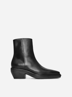 Lederstiefel