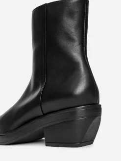 Lederstiefel