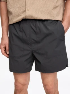 Leichte Shorts