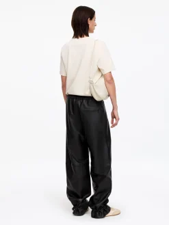 Lockere Lederhose