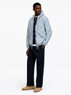 Lockerer Windbreaker