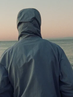 Lockerer Windbreaker