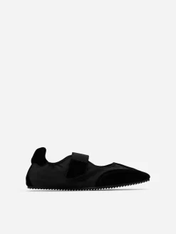 Mary Jane aus Spaltvelours und Nylon