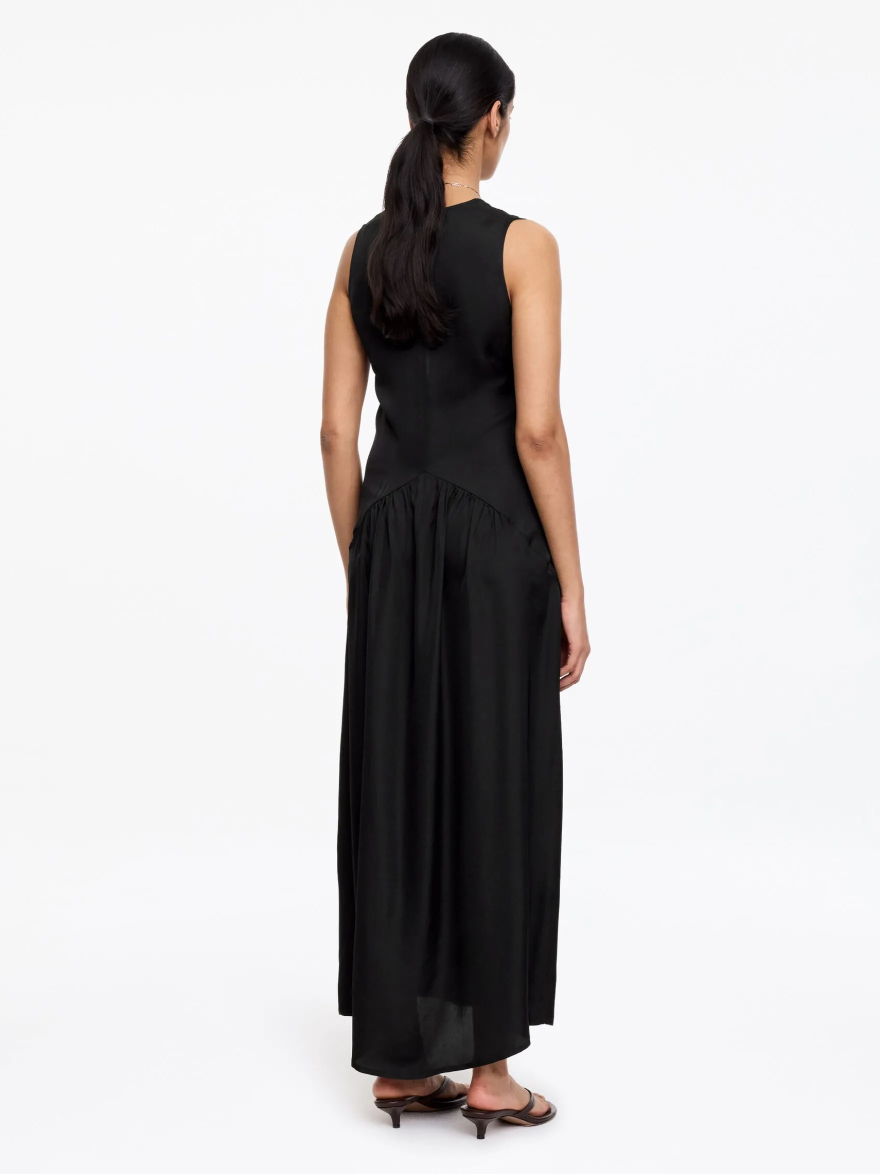 Maxikleid mit Organzadetail