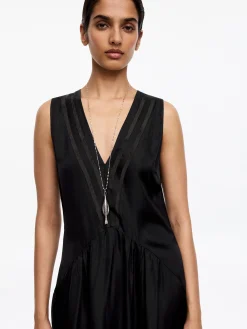 Maxikleid mit Organzadetail