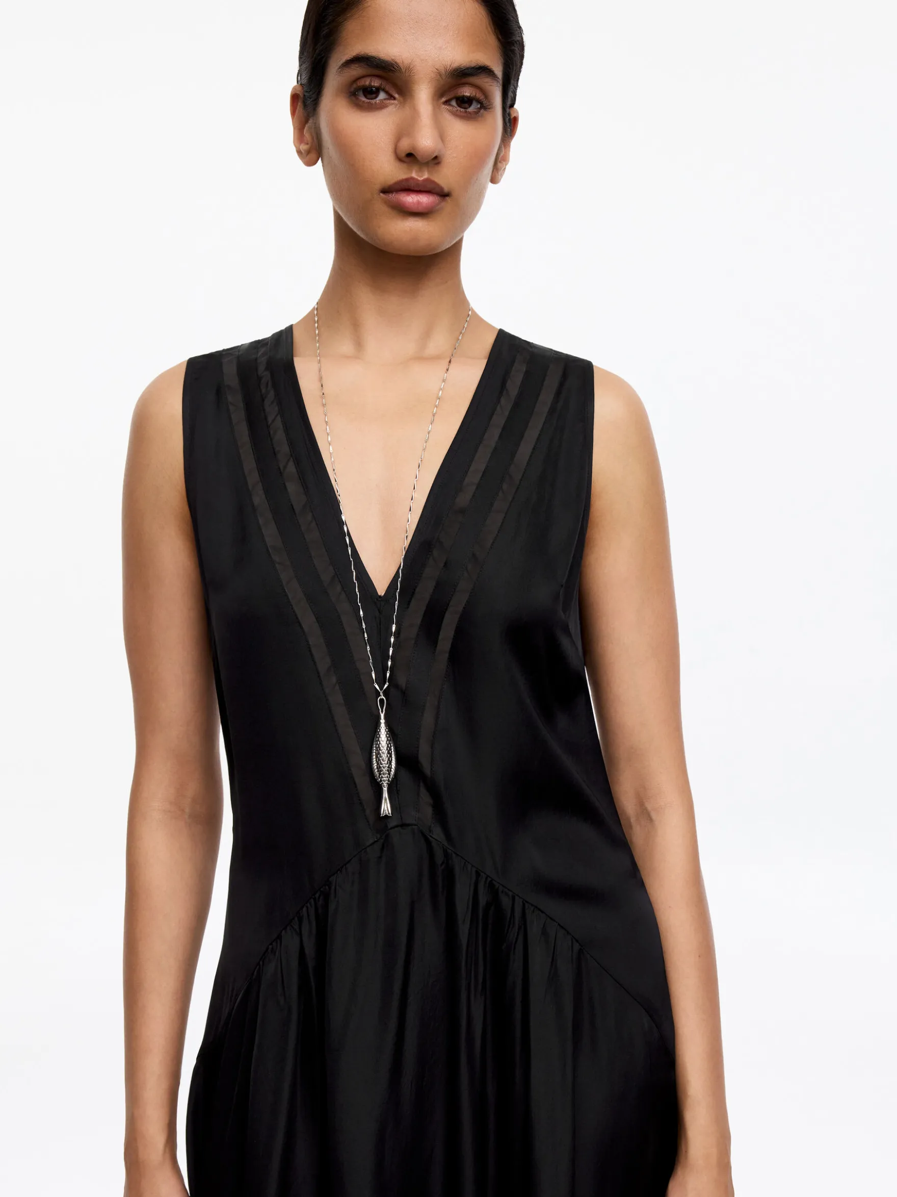 Maxikleid mit Organzadetail