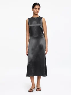 Midikleid aus Satin mit Crinkle-Effekt