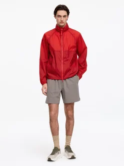 Minimalistischer Windbreaker