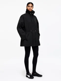 Nylonjacke mit hohem Kragen