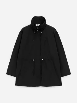 Nylonjacke mit hohem Kragen