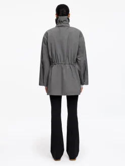 Nylonjacke mit hohem Kragen
