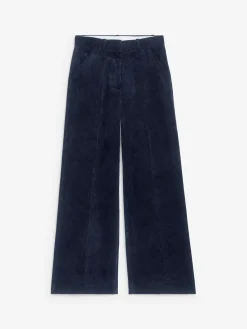 Penny Martin und ARKET Cordhose