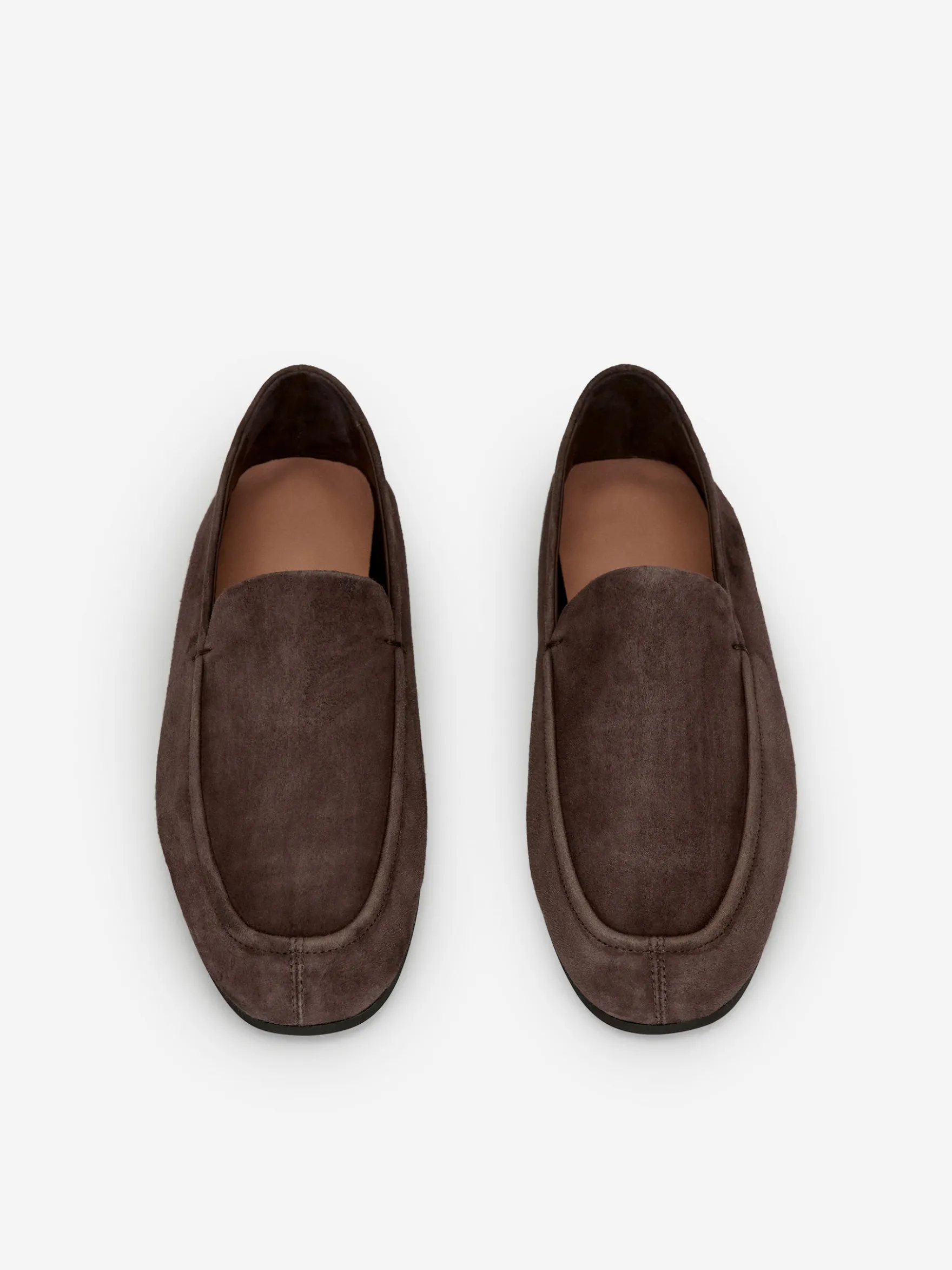 Schmaler Loafer aus Veloursleder