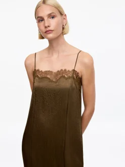 Slipkleid mit Spitze