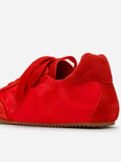 Sneaker aus Spaltvelours und Nylon